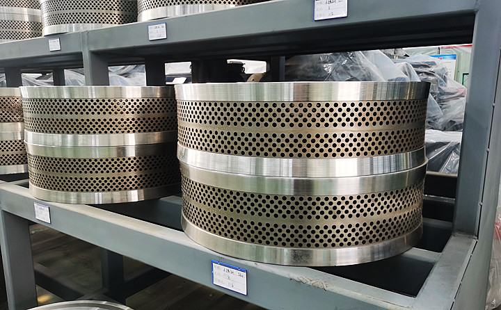 鋸末顆粒機(jī)新模具 鋸末顆粒機(jī)新模具