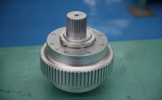 如何檢查鋸末顆粒機(jī)壓輥打滑不出料？